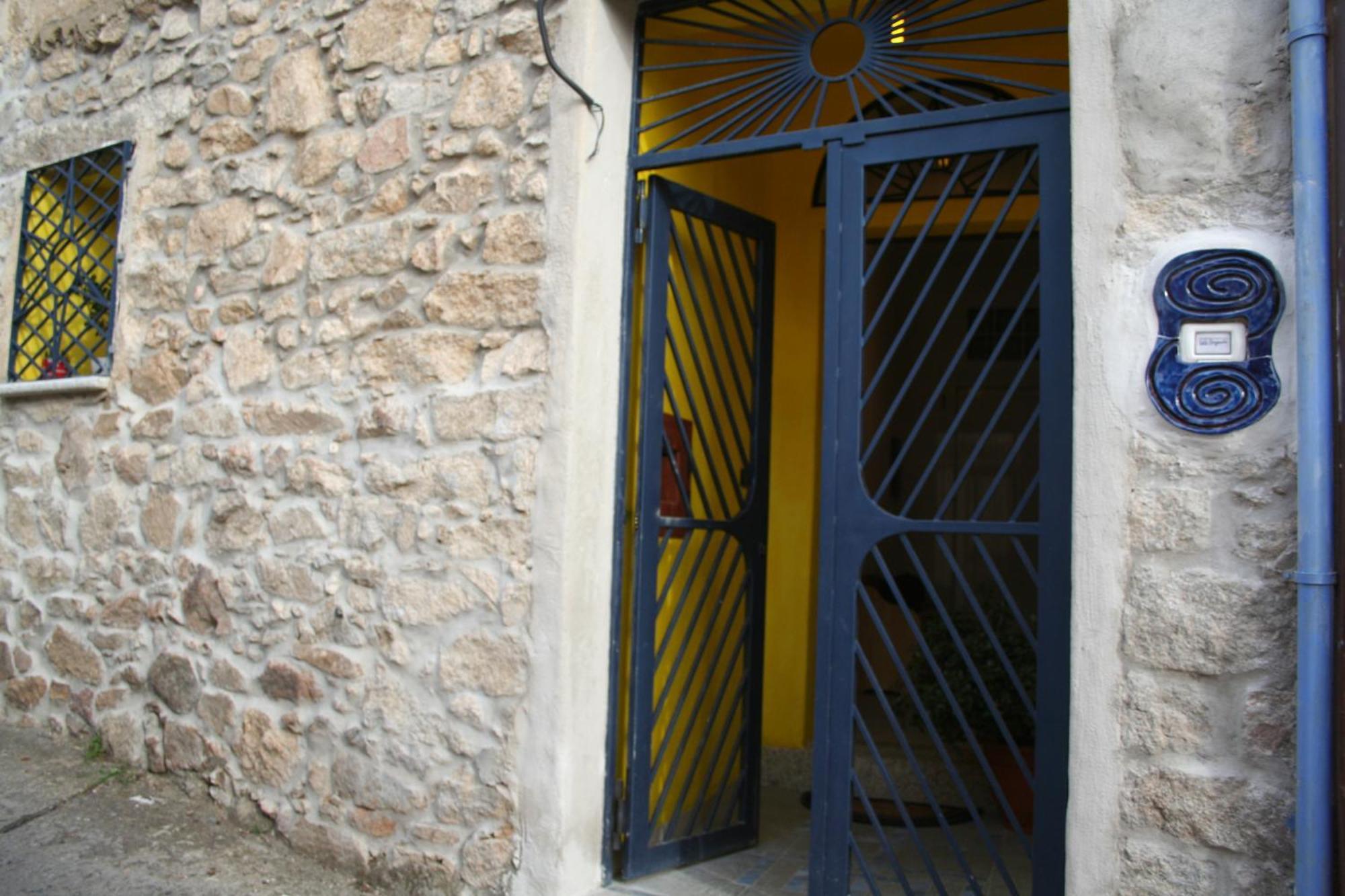 Orgosolo B&B Sardegna Ngoại thất bức ảnh